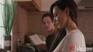 Figlio mangia stepmoms culo tutto il giorno - Becky Bandini, Robby Eco