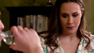 Stepmommy দ্বারা বিস্মিত হয় তার epson এর পেশী