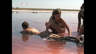 Абелина ва Ошиқон Бие Помоемся Ҳозир