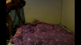 Gihigot ngadto sa mga higdaanan ug nagtudlo og usa ka leksyon