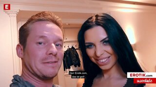 KIRA DRONNINGEN modtager STOR BELASTNING fra en bruger (tysk) FULD VIDEO på kira.erotik.com GRATIS - Awesome Userdate