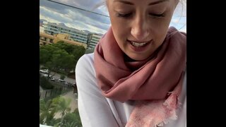 Digitació per arribar al clímax en un hotelera mallorquina a la galeria! Digitació per arribar al clímax en un hotelera mallorquina a la galeria!